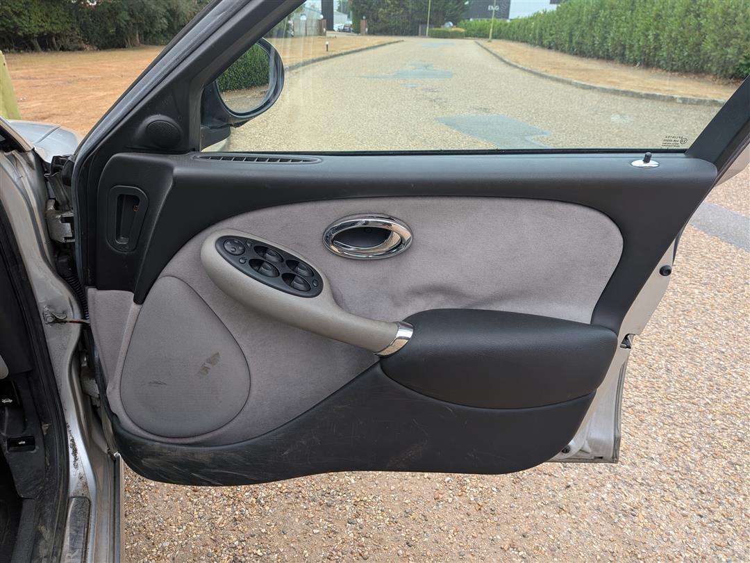<p>2005 ROVER 75 V8</p>