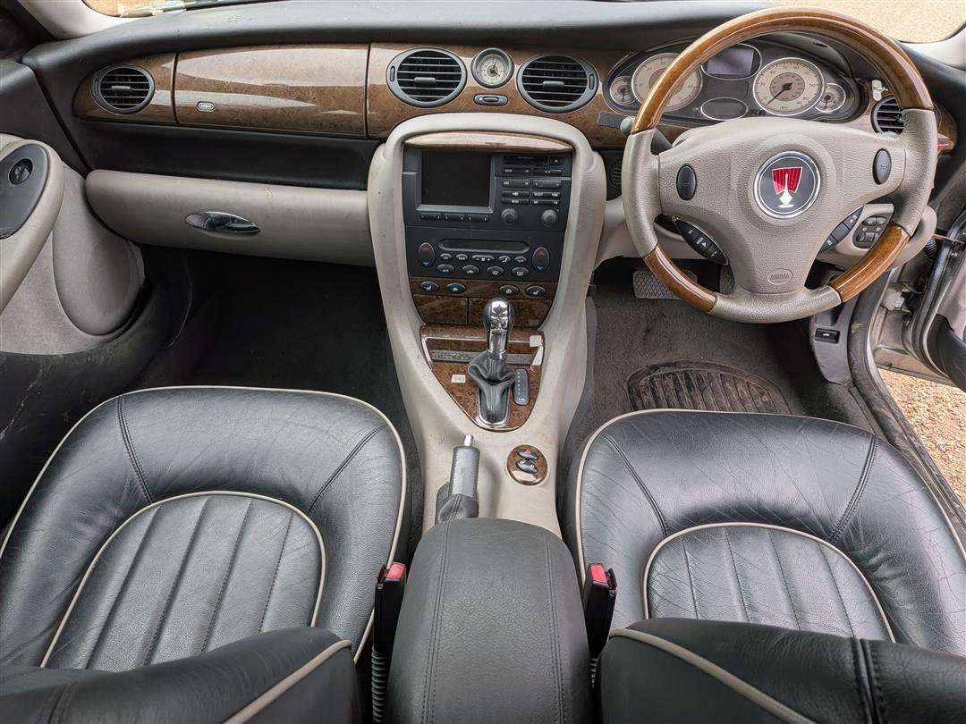 <p>2005 ROVER 75 V8</p>