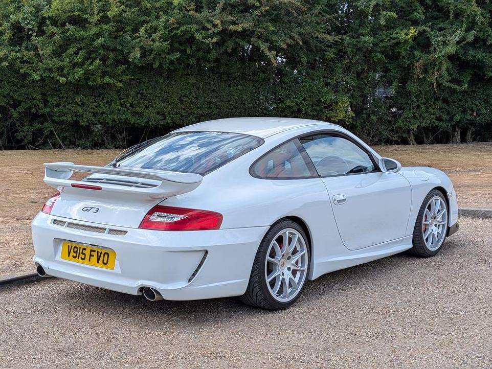 <p>2000 PORSCHE 911 996 CARRERA 4 GT3 EVOCATION</p>