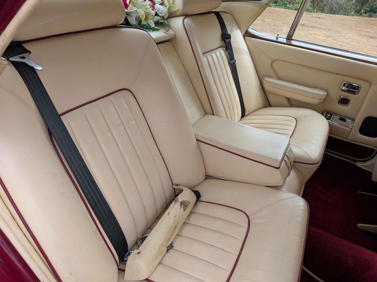 <p>1984 ROLLS ROYCE SILVER SPIRIT</p>