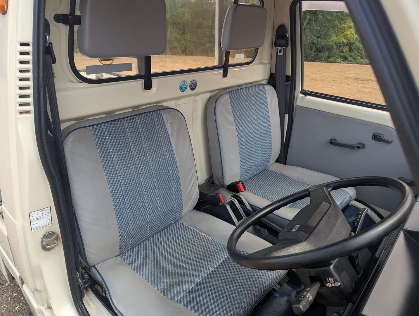 <p>1988 MITSUBISHI MINICAB U14T PICK-UP</p>