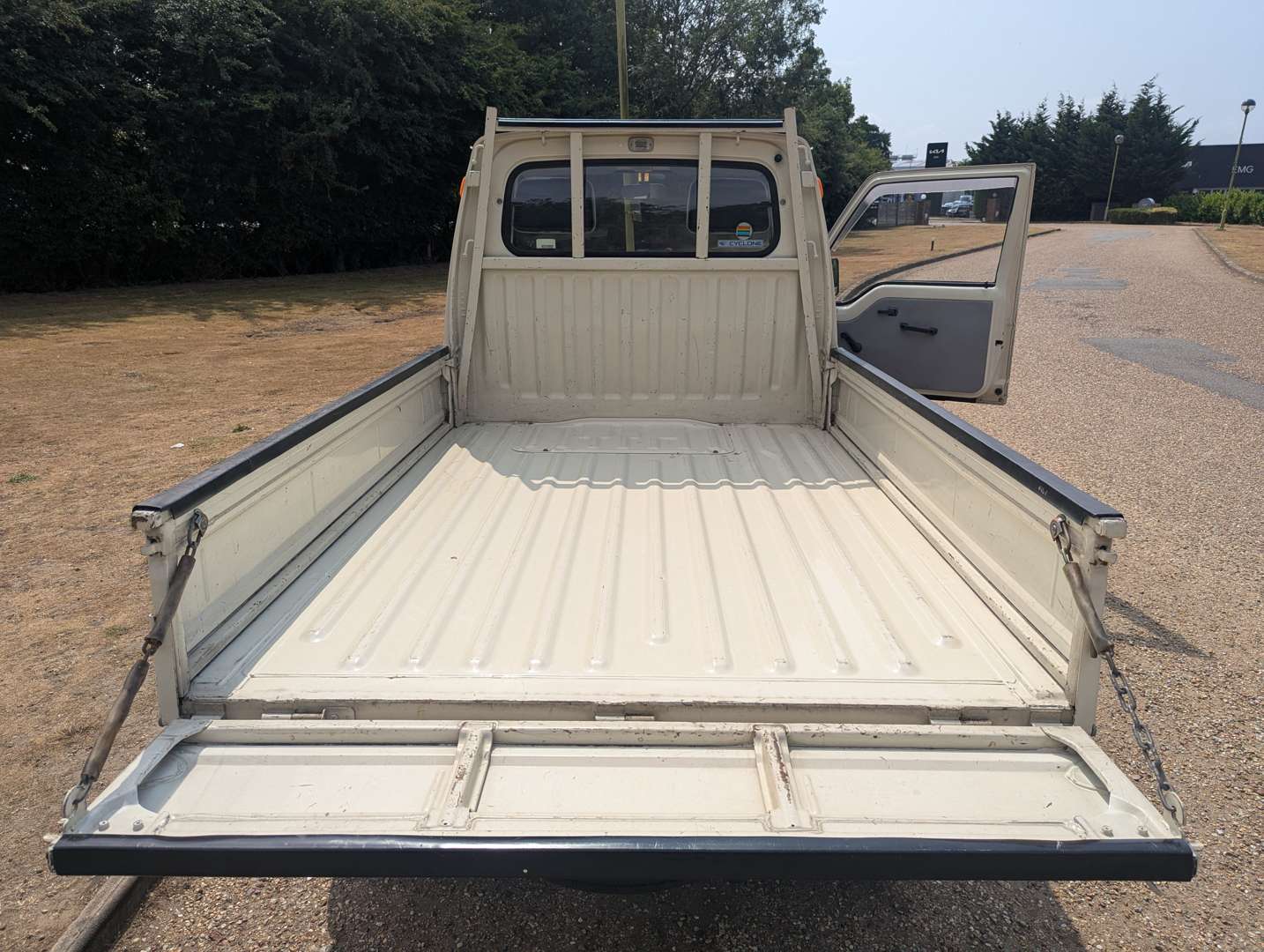 <p>1988 MITSUBISHI MINICAB U14T PICK-UP</p>