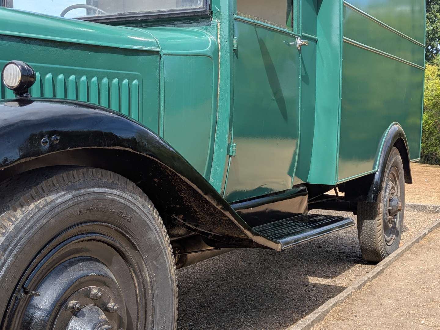 <p>1934 BEDFORD VAN</p>