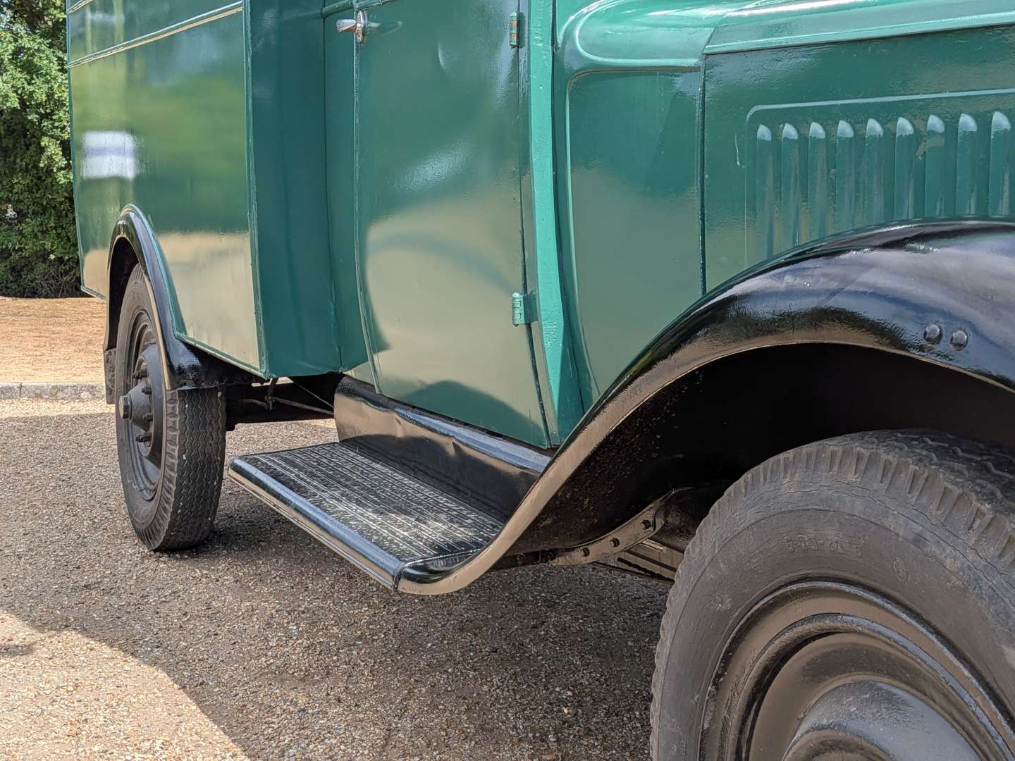 <p>1934 BEDFORD VAN</p>
