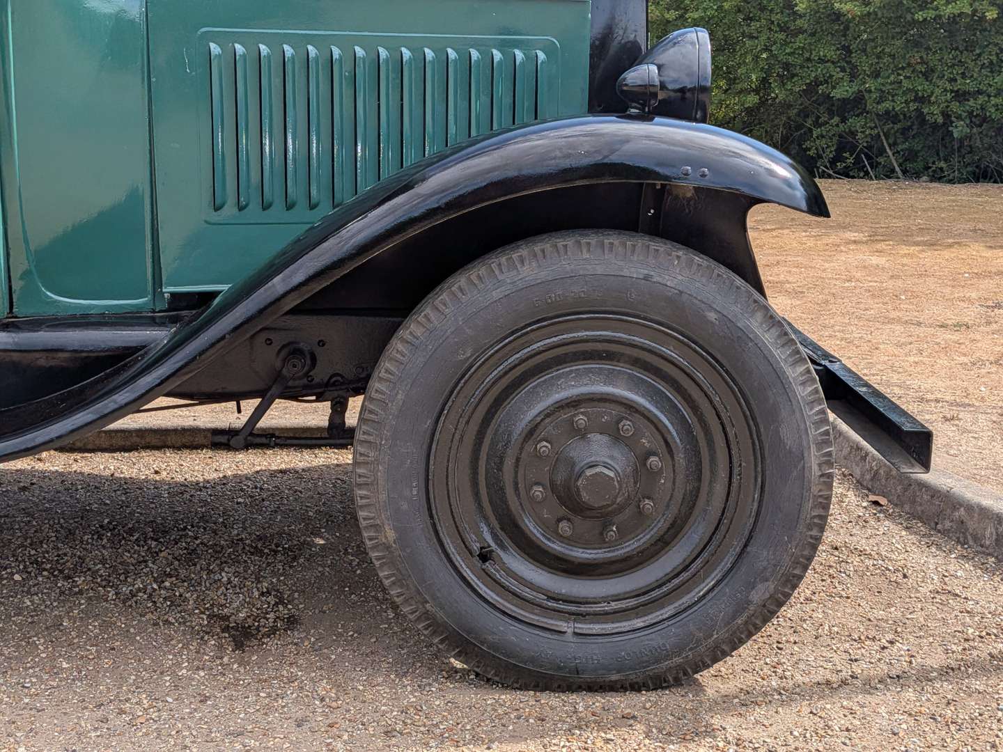 <p>1934 BEDFORD VAN</p>