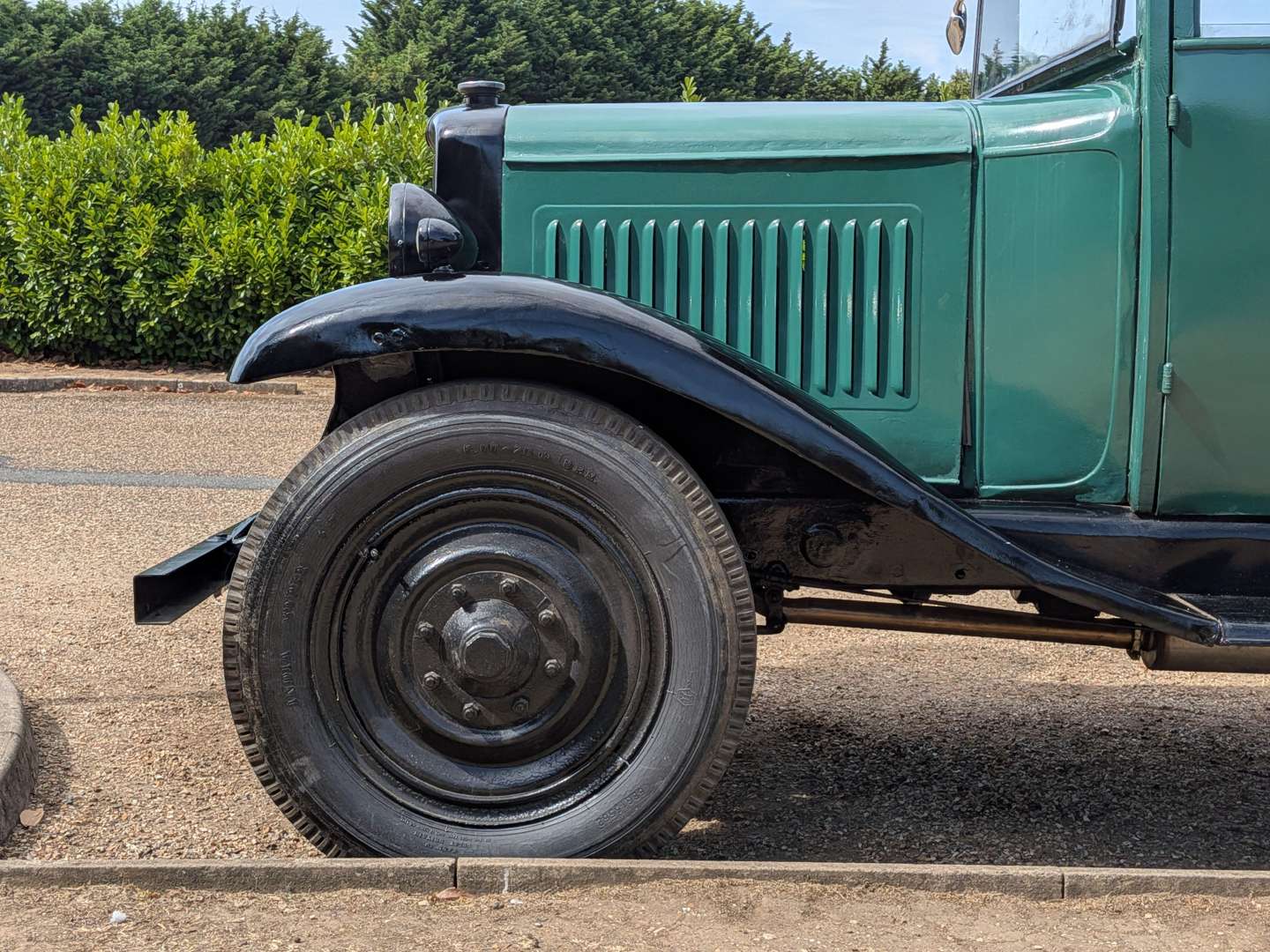 <p>1934 BEDFORD VAN</p>