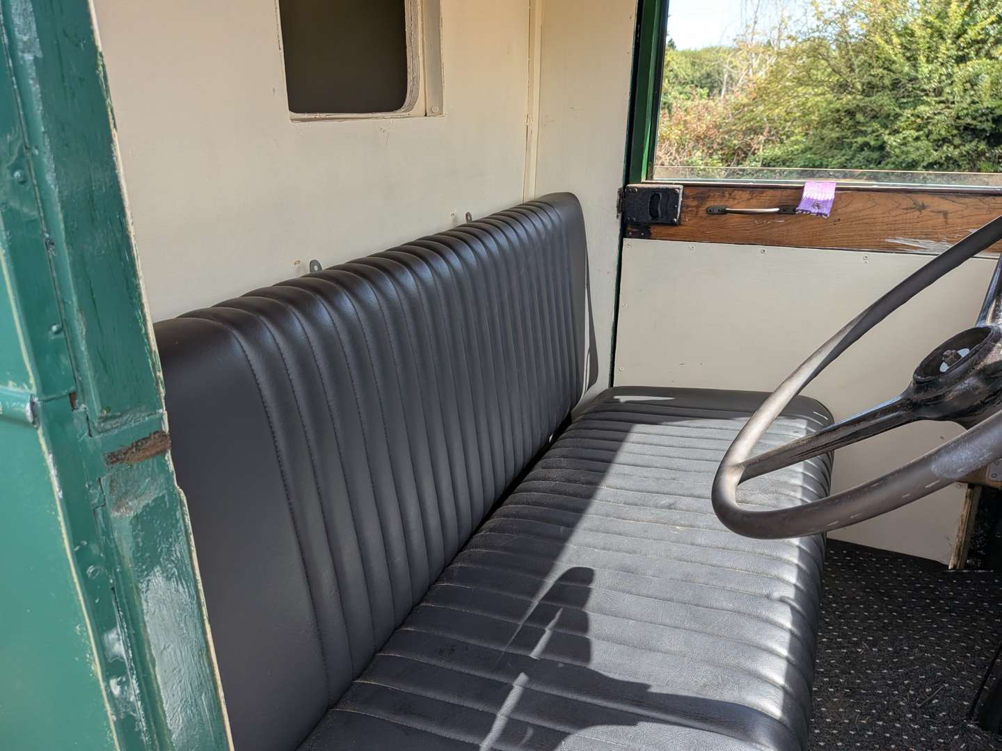 <p>1934 BEDFORD VAN</p>