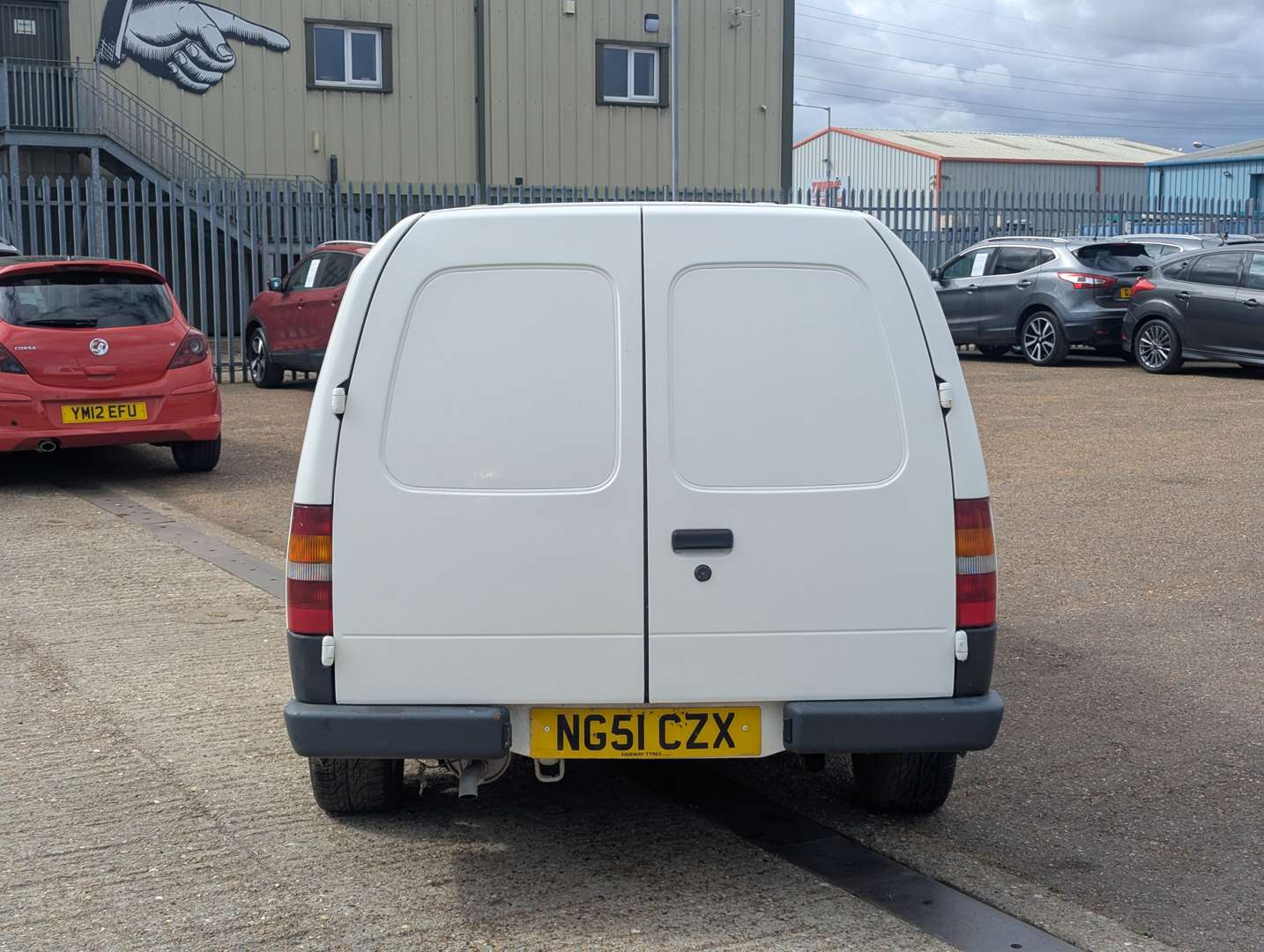 <p>2002 FORD ESCORT 55D VAN</p>