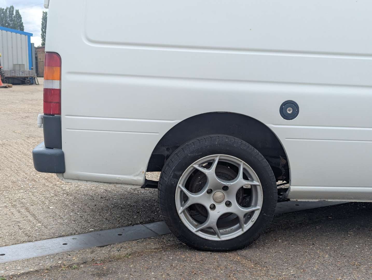 <p>2002 FORD ESCORT 55D VAN</p>