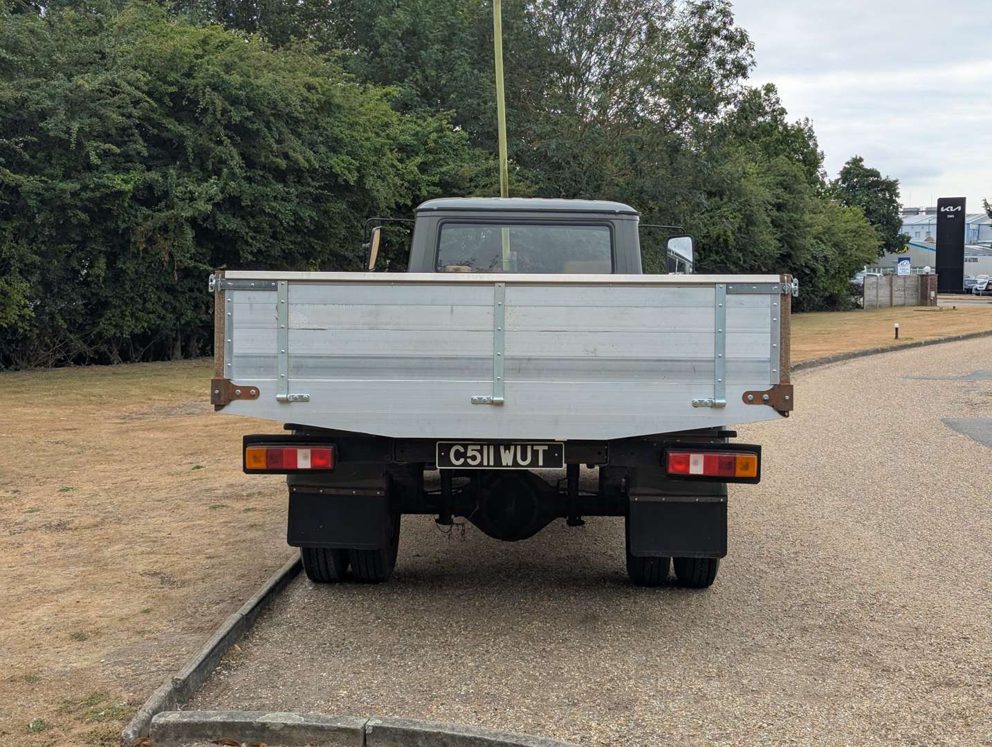 <p>1985 BEDFORD TK DROPSIDE LORRY</p>