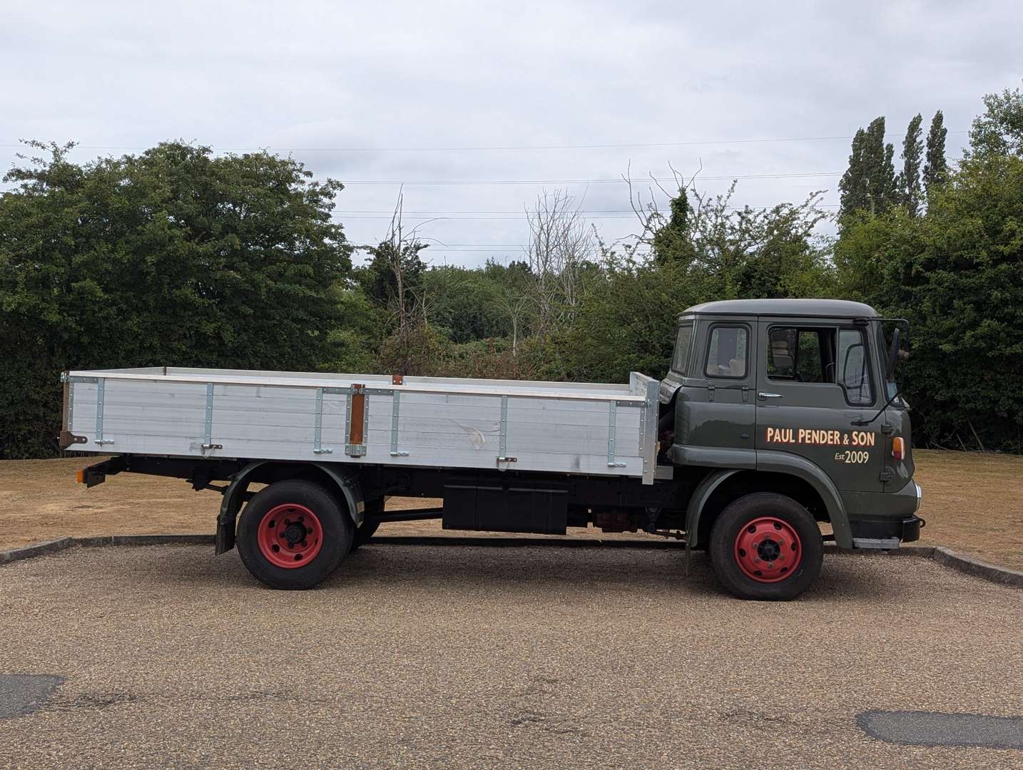 <p>1985 BEDFORD TK DROPSIDE LORRY</p>
