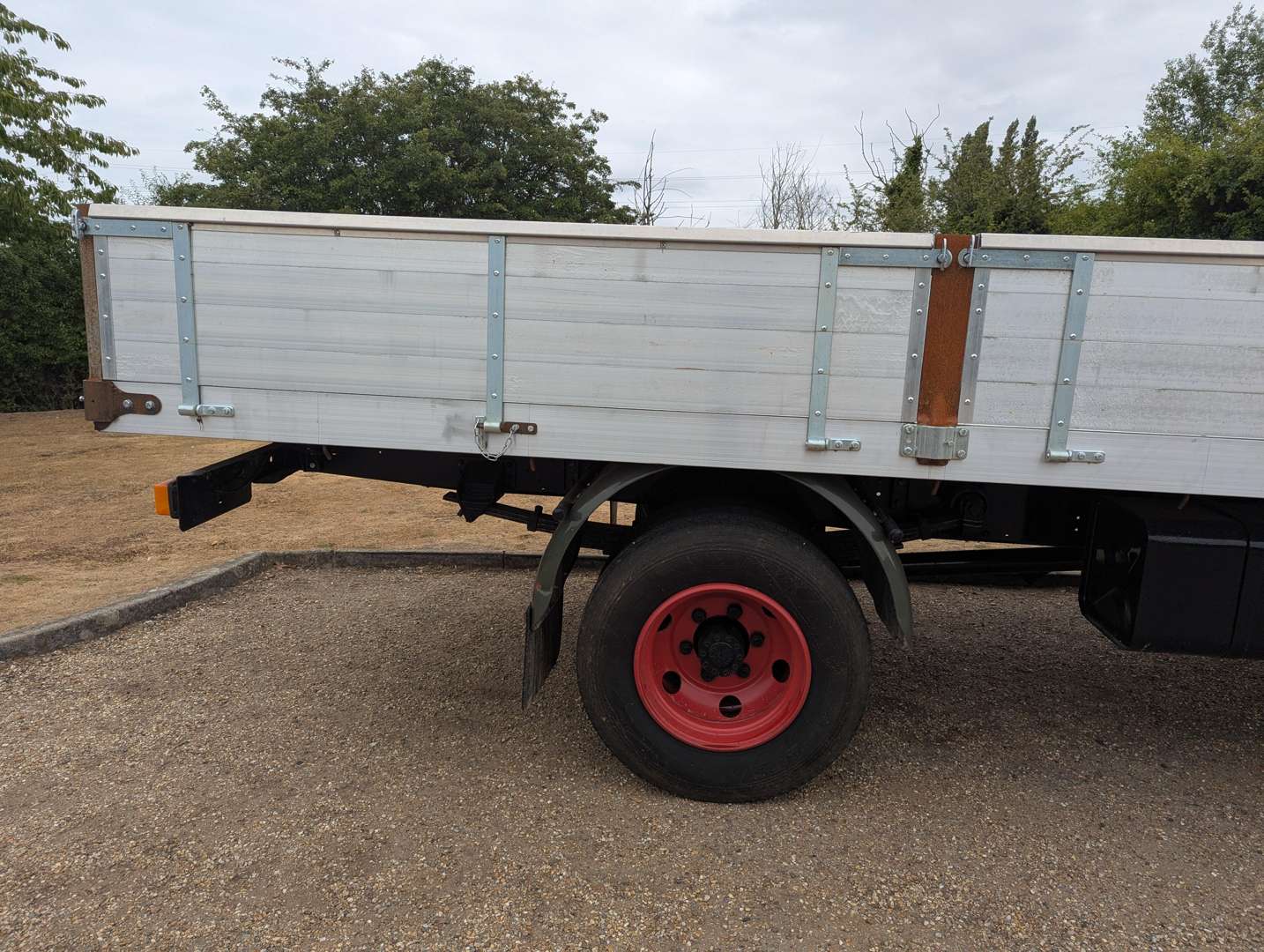 <p>1985 BEDFORD TK DROPSIDE LORRY</p>