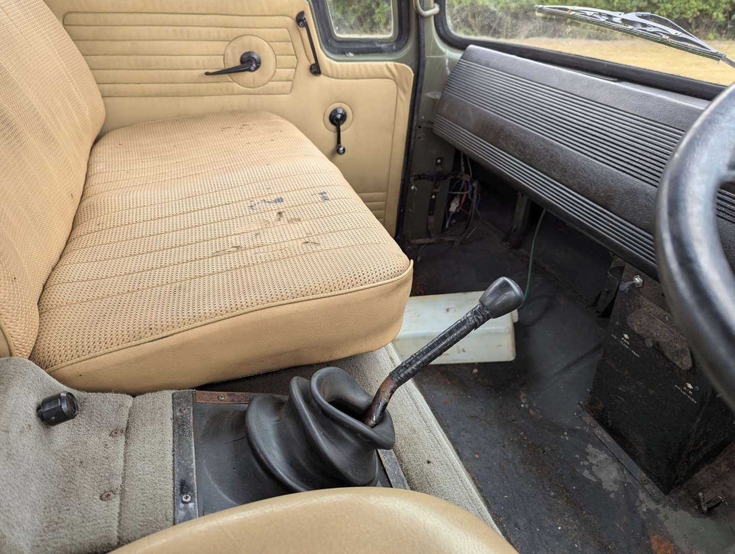 <p>1985 BEDFORD TK DROPSIDE LORRY</p>