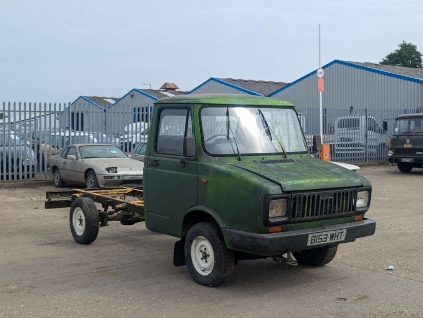 <p>1984 FRIEGHT ROVER SHERPA PICK-UP</p>