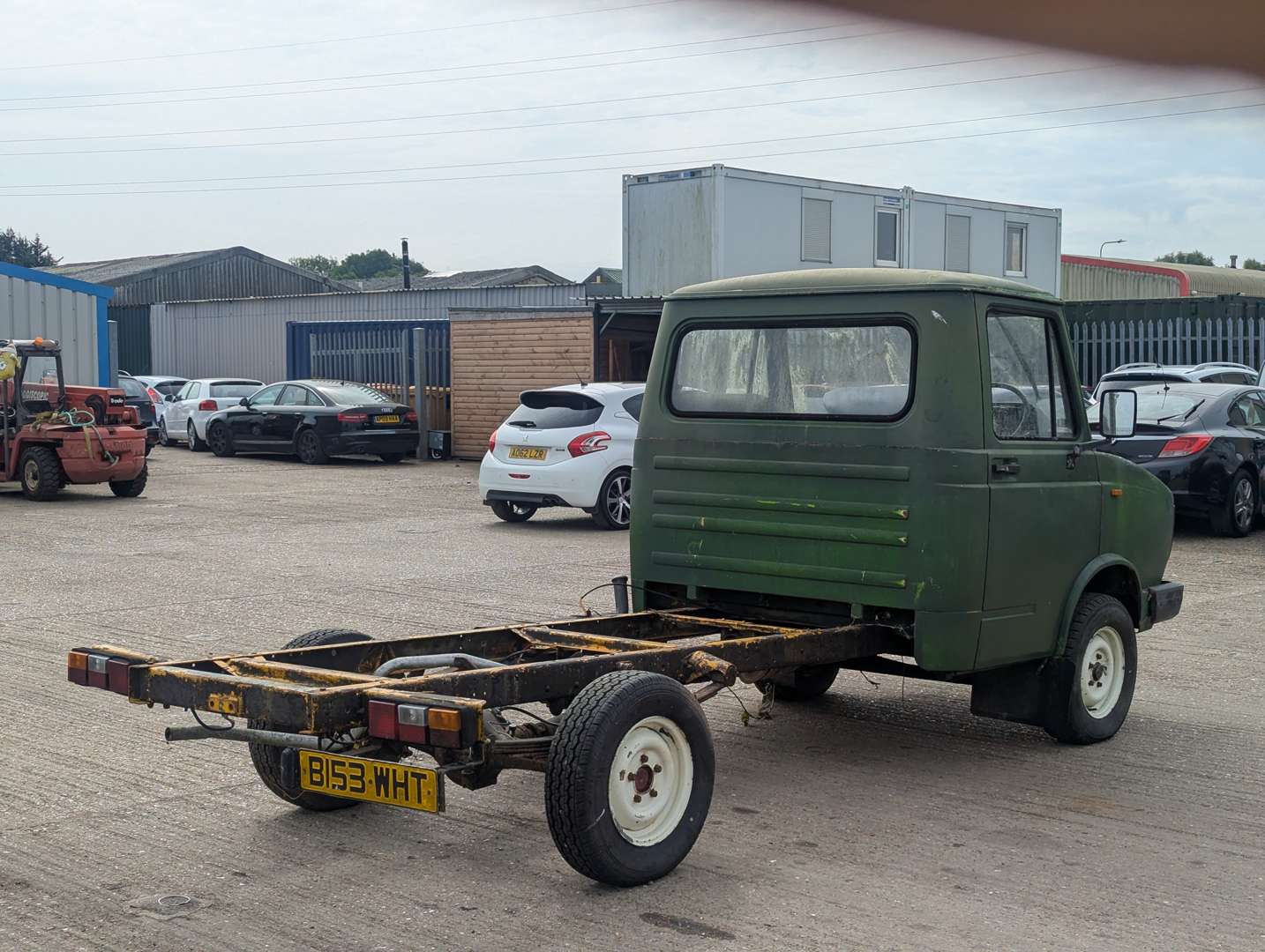 <p>1984 FRIEGHT ROVER SHERPA PICK-UP</p>