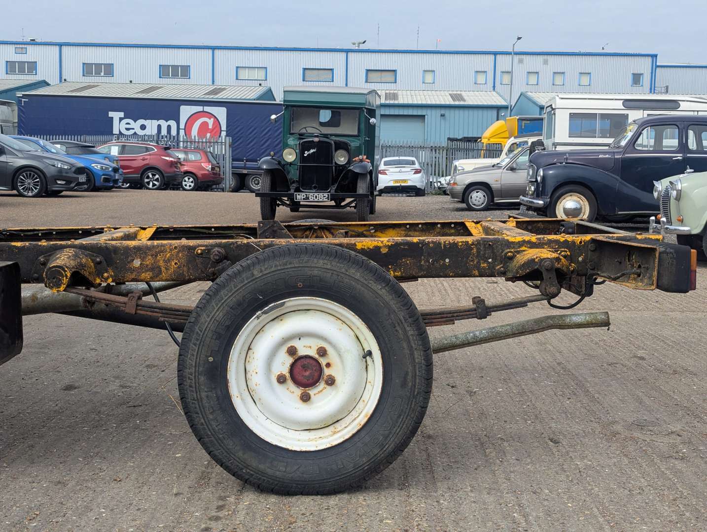 <p>1984 FRIEGHT ROVER SHERPA PICK-UP</p>