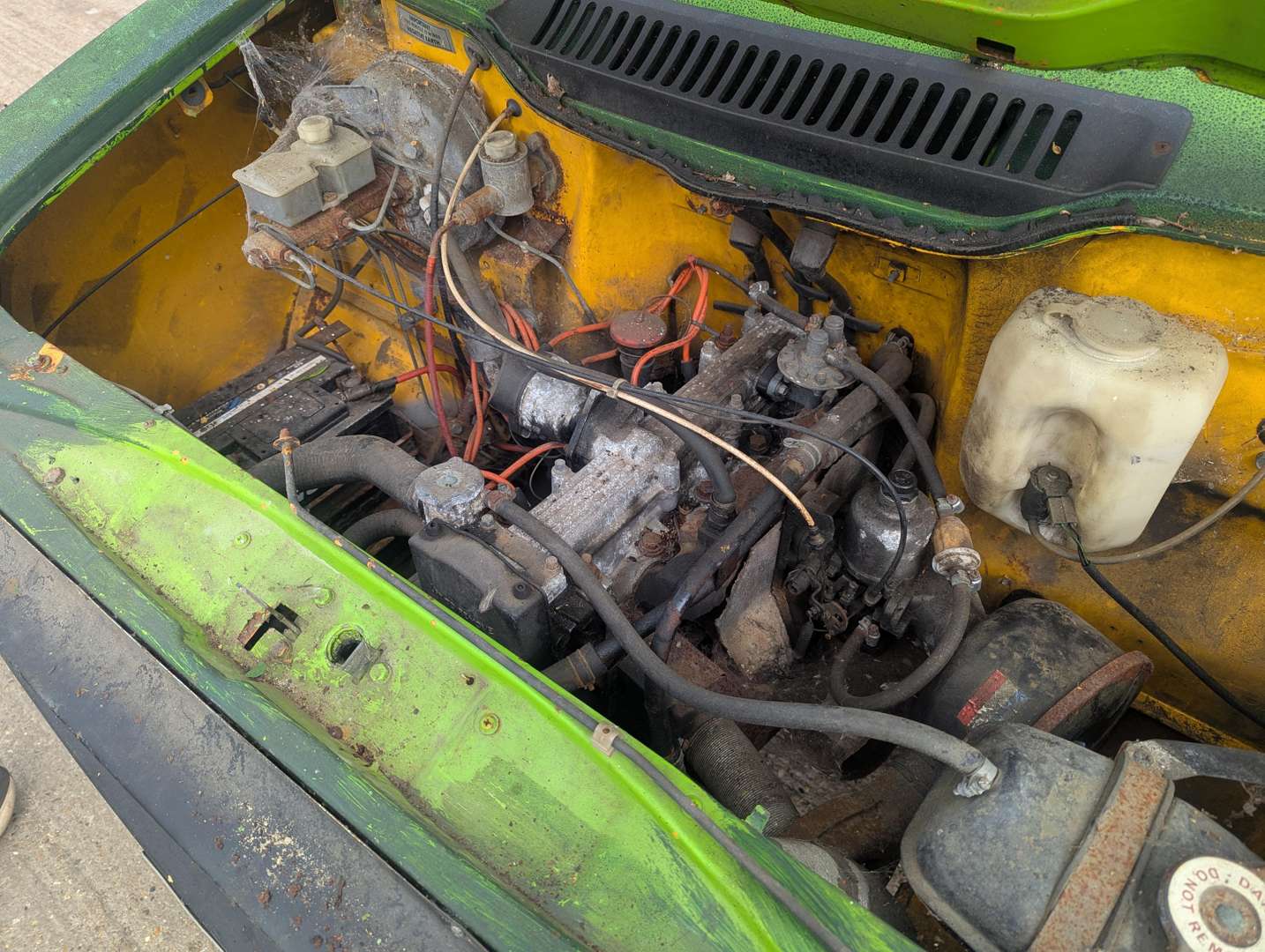 <p>1984 FRIEGHT ROVER SHERPA PICK-UP</p>