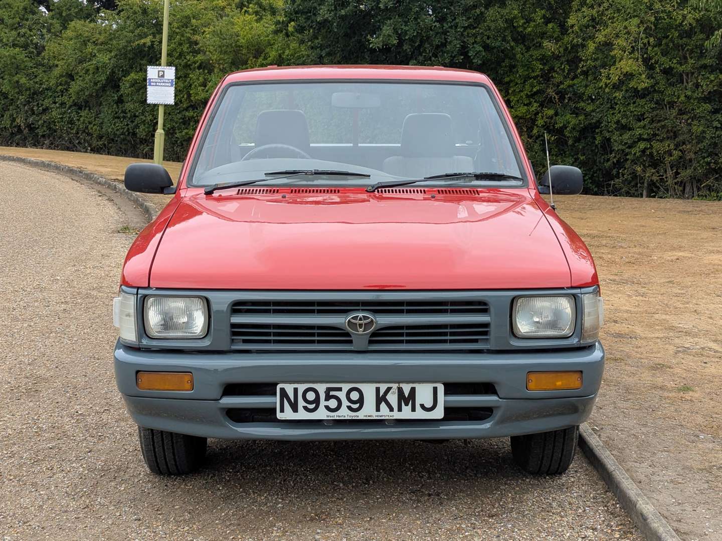 <p>1996 TOYOTA HI-LUX</p>