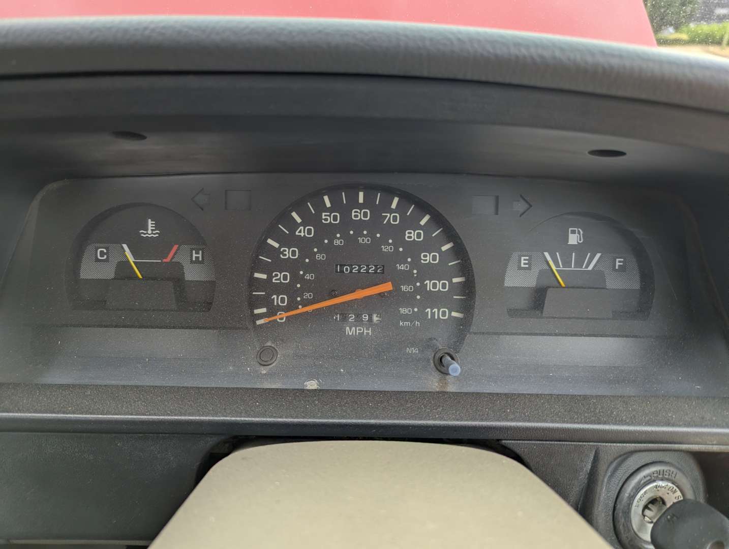 <p>1996 TOYOTA HI-LUX</p>