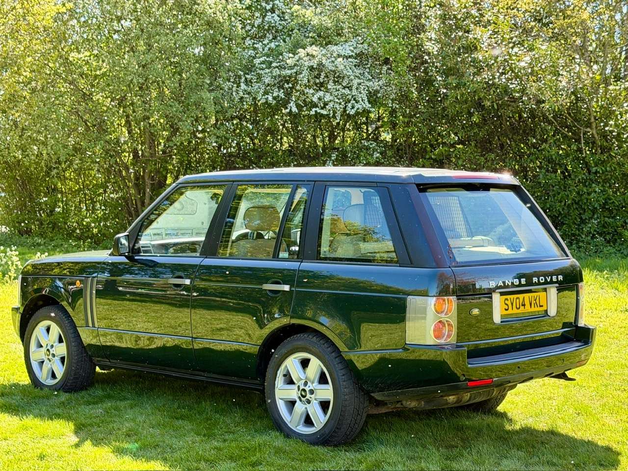 <p>2004 RANGE ROVER HSE V8 AUTO</p>