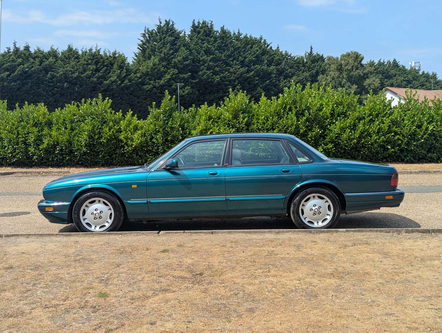 <p>1997 JAGUAR XJ6 SPORT AUTO</p>