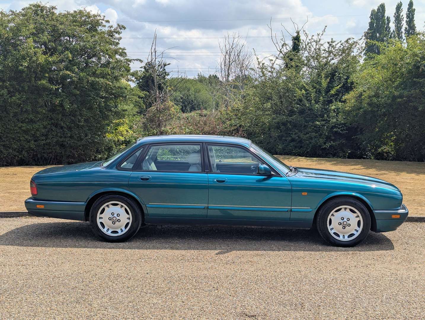 <p>1997 JAGUAR XJ6 SPORT AUTO</p>
