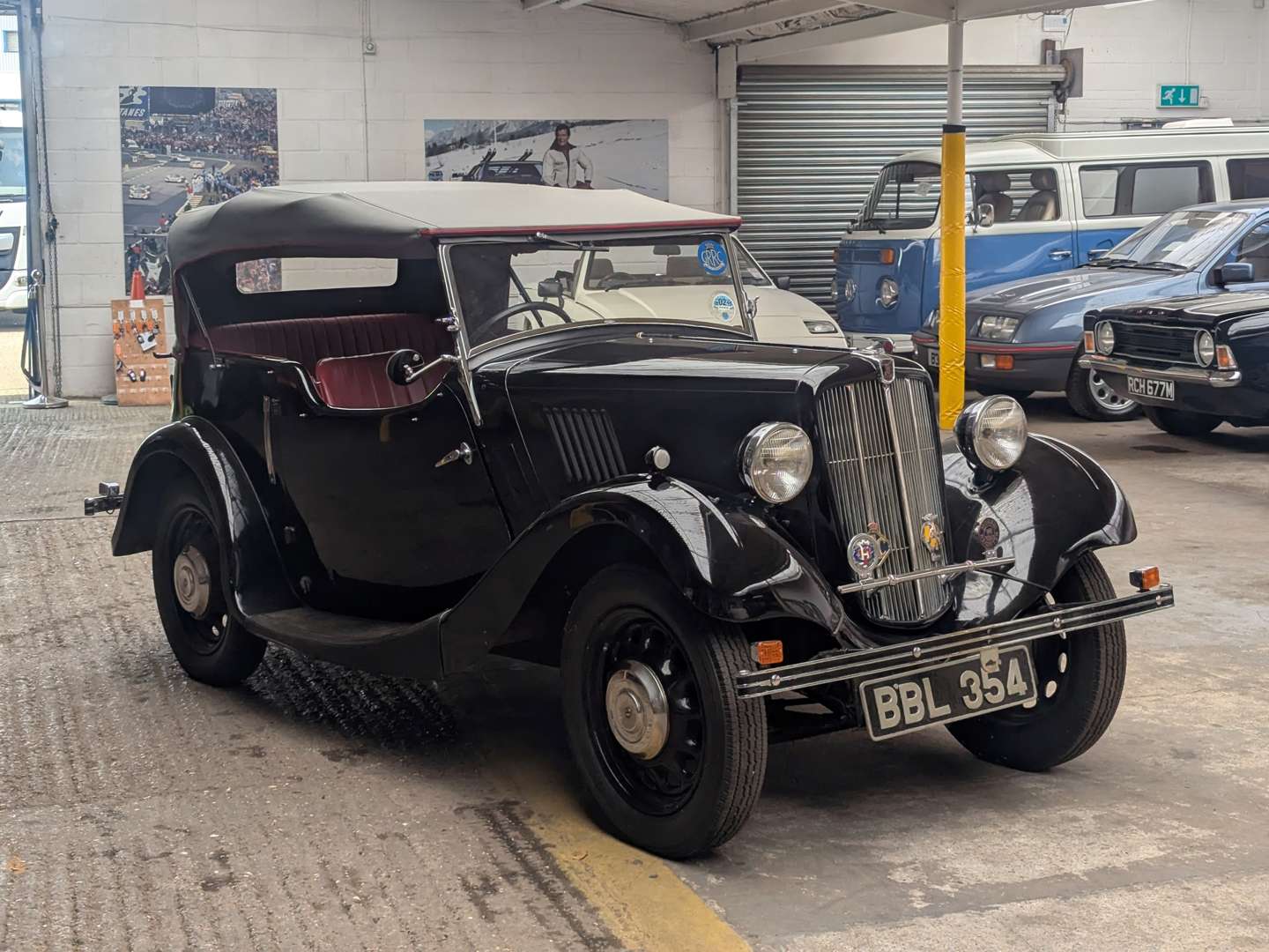 <p>1938 MORRIS 8</p>