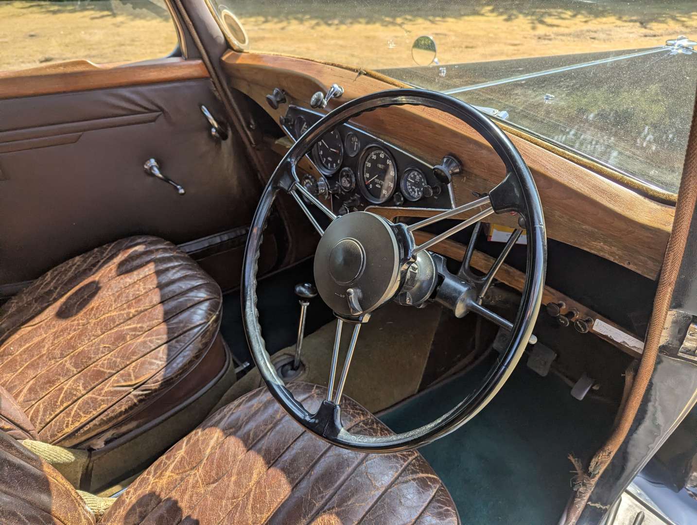 <p>1939 ROVER 12 P2</p>