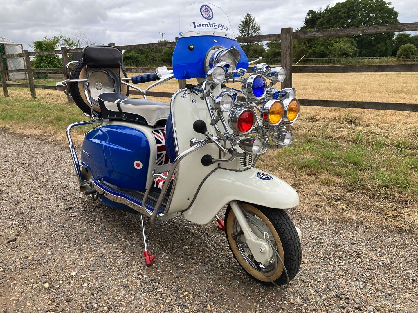 <p>1962 LAMBRETTA LI150</p>