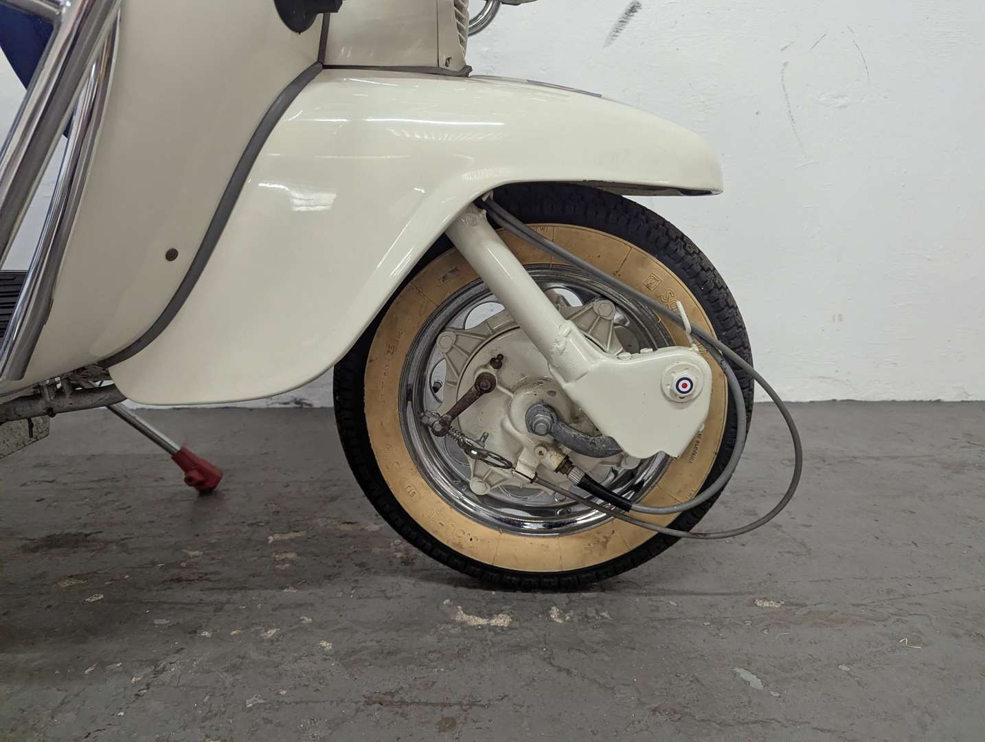 <p>1962 LAMBRETTA LI150</p>