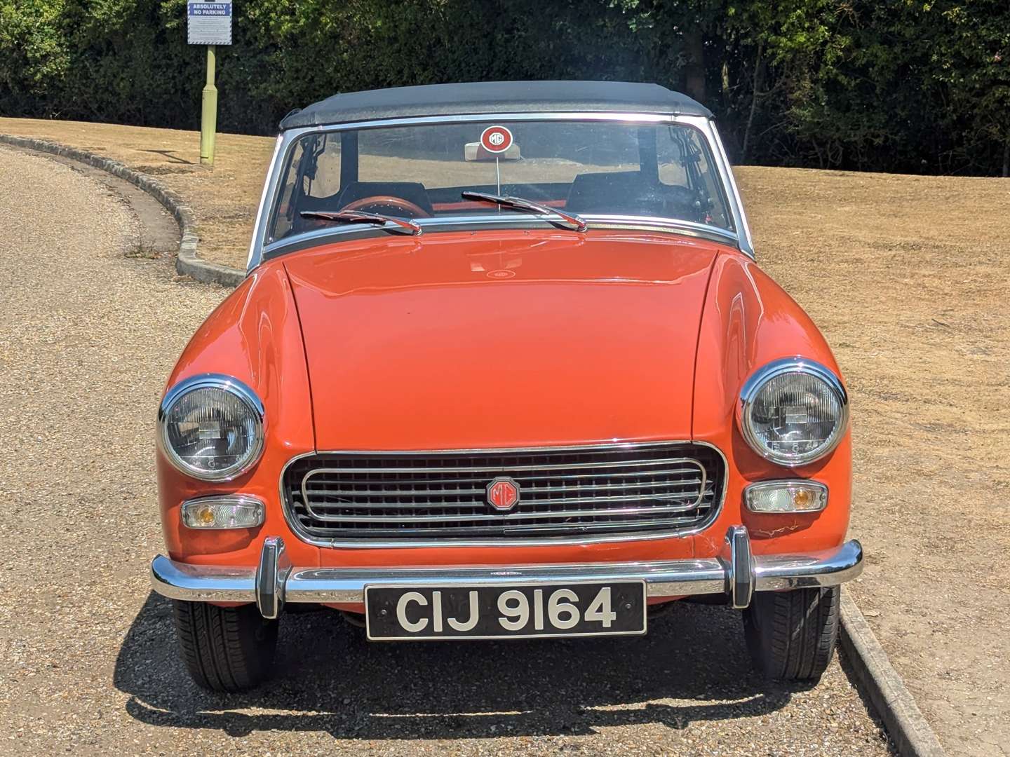 <p>1971 MG MIDGET</p>