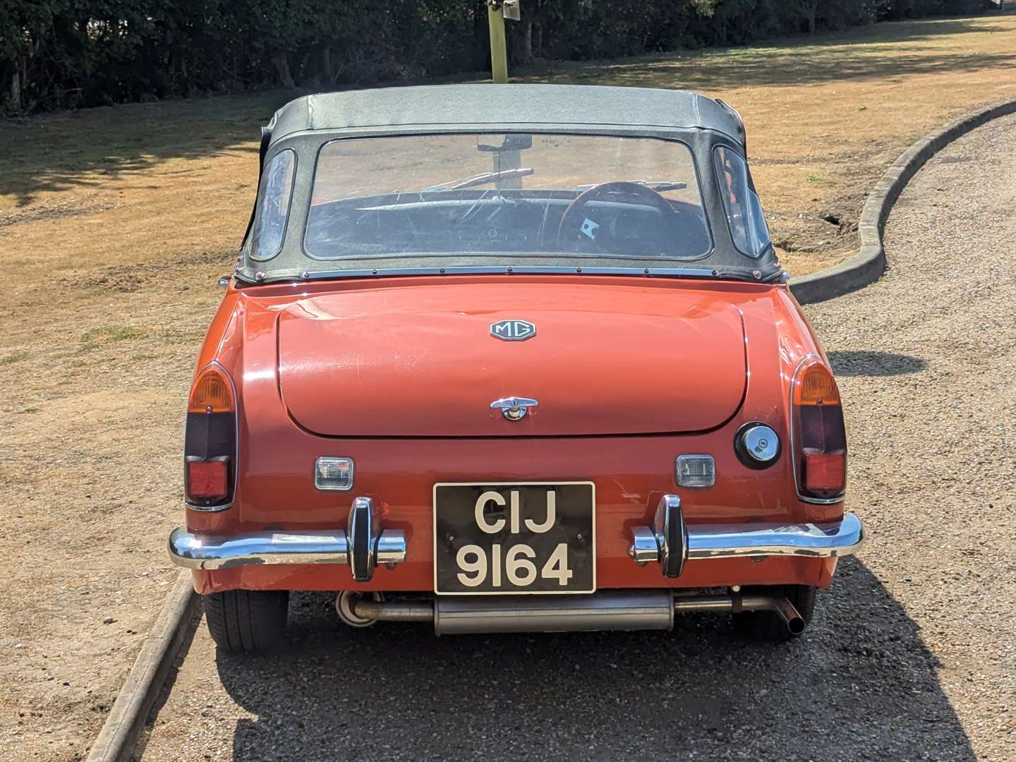 <p>1971 MG MIDGET</p>