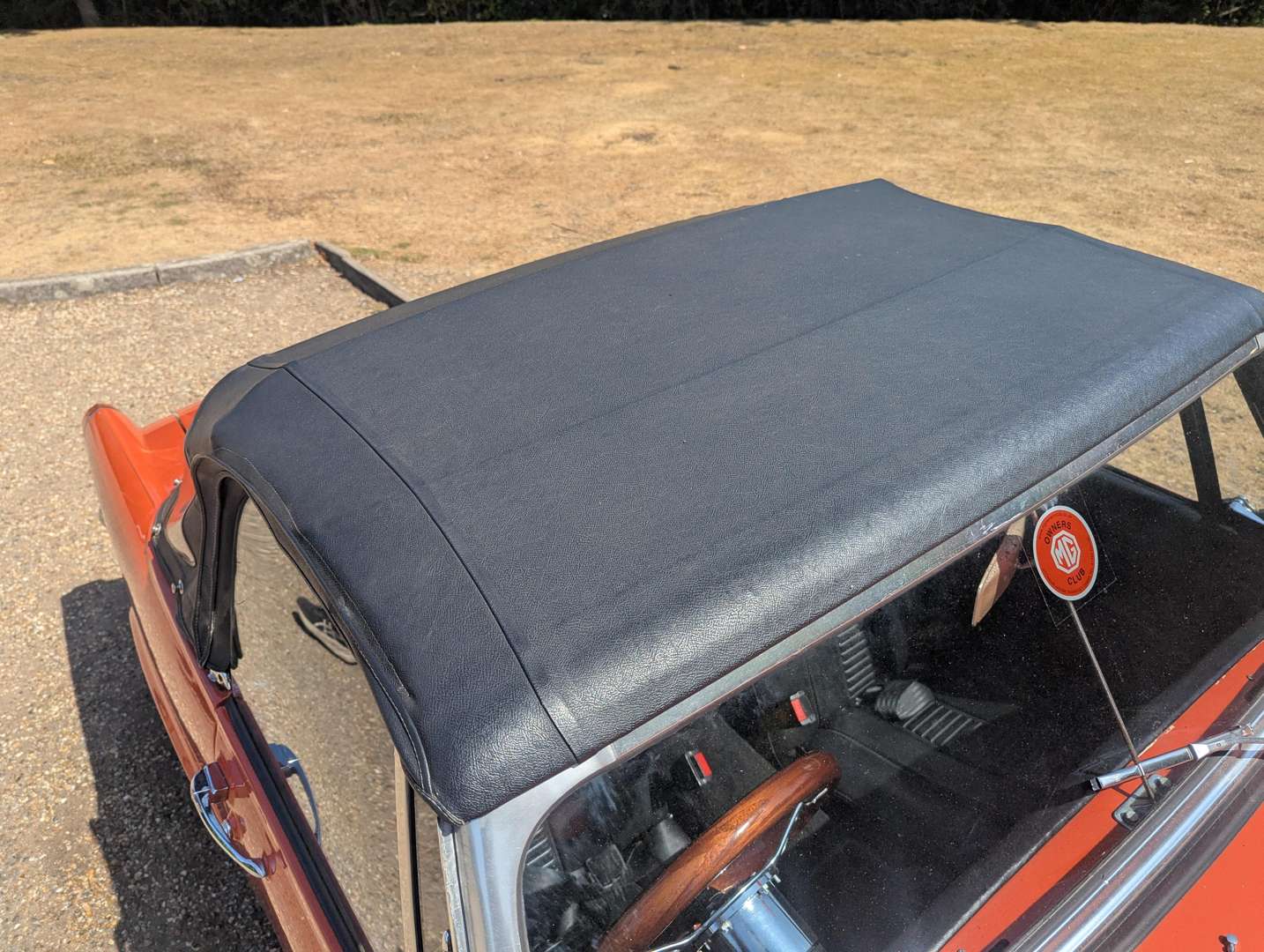 <p>1971 MG MIDGET</p>