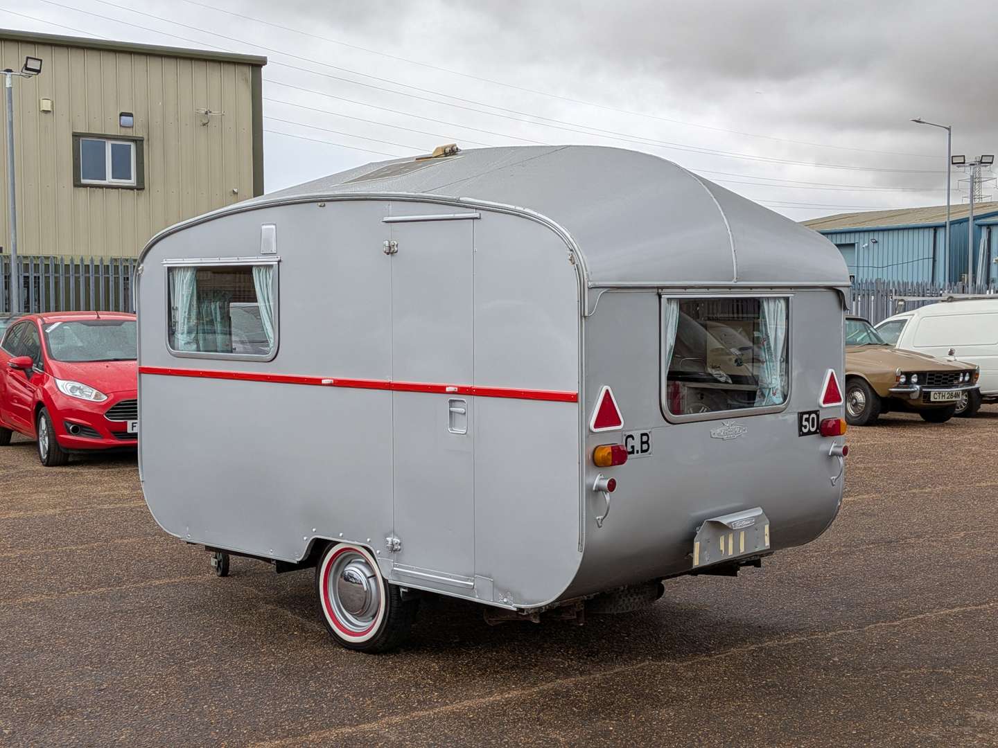 <p>CARISSIMA CAR CRUISER CARAVAN</p>