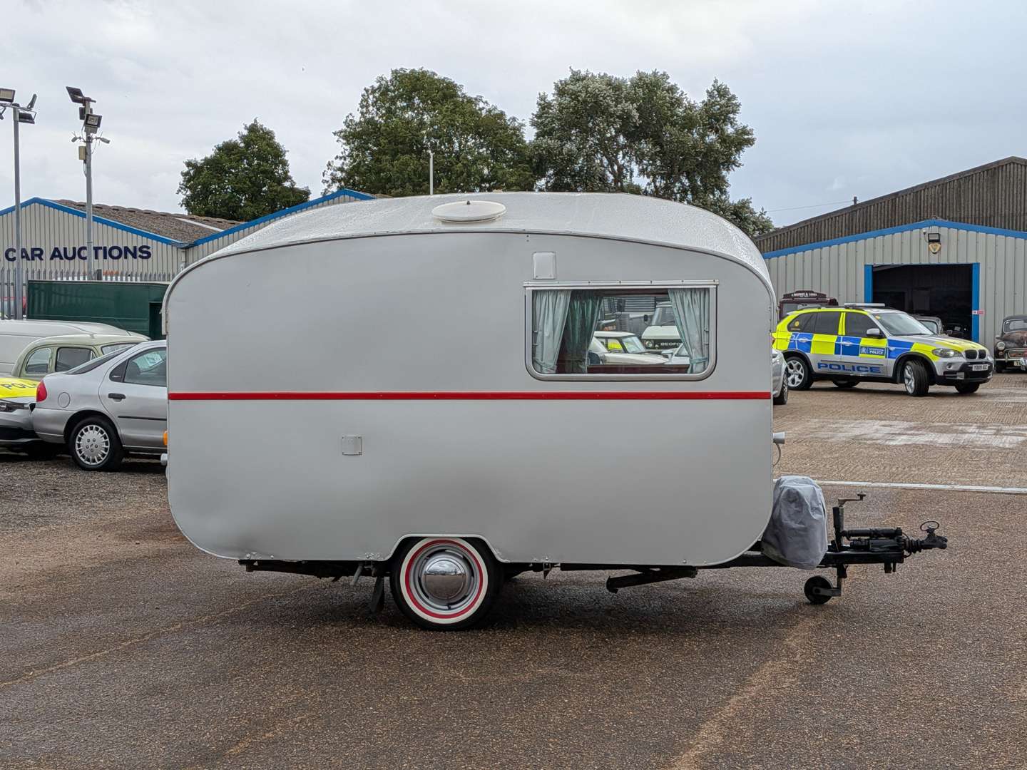 <p>CARISSIMA CAR CRUISER CARAVAN</p>