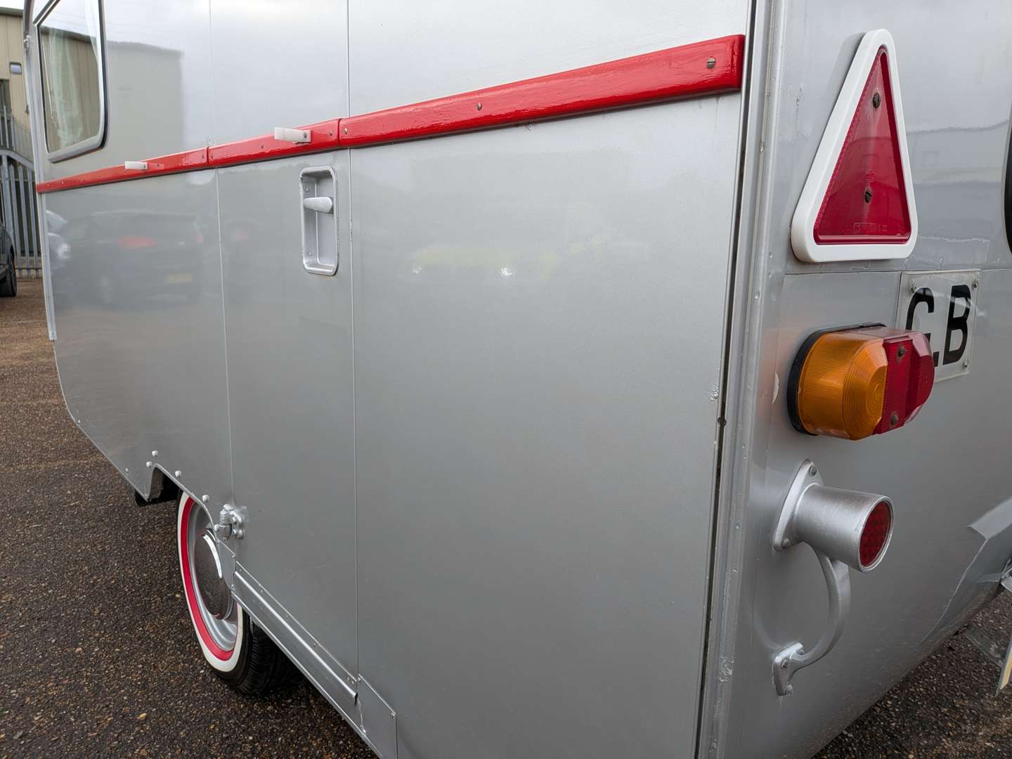 <p>CARISSIMA CAR CRUISER CARAVAN</p>