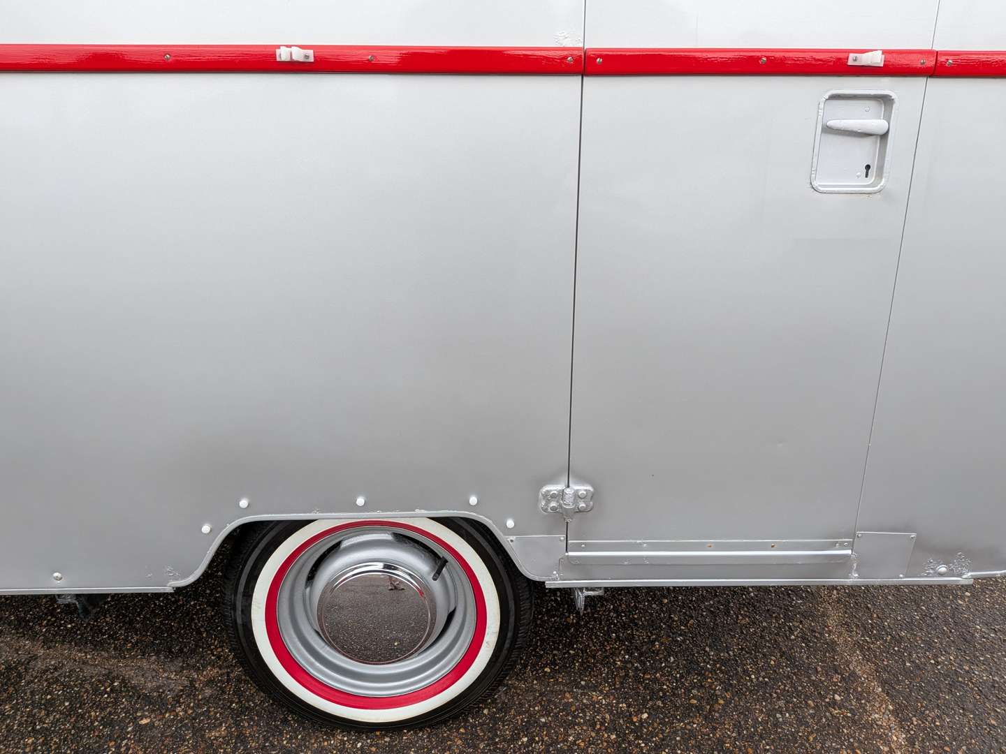 <p>CARISSIMA CAR CRUISER CARAVAN</p>