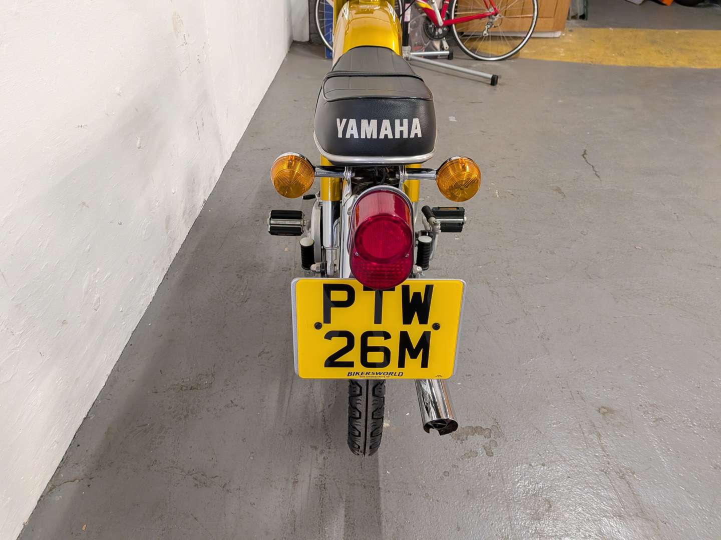 <p>1974 YAMAHA FS1E</p>