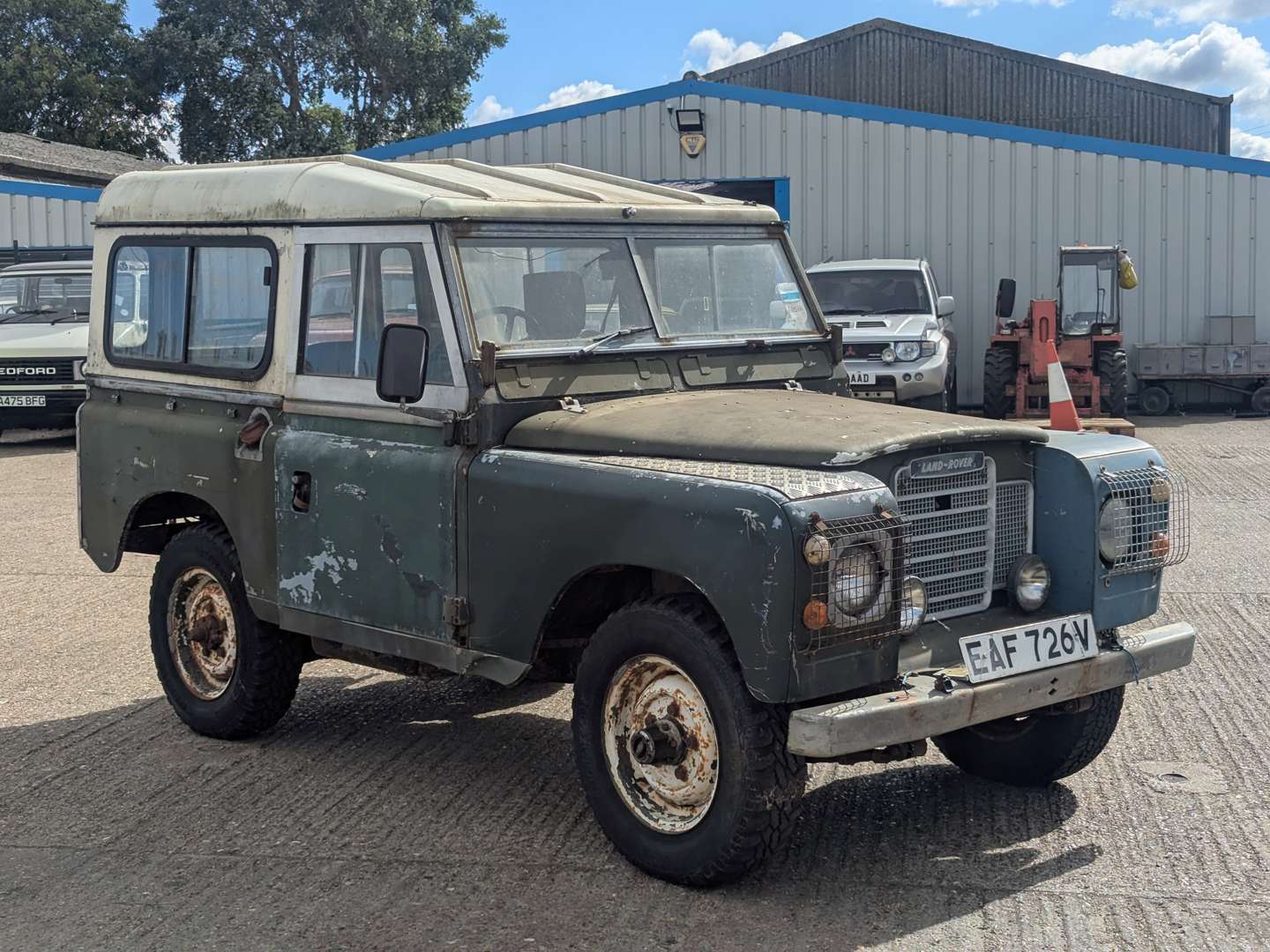 <p>1980 LAND ROVER SERIES III 88"</p>