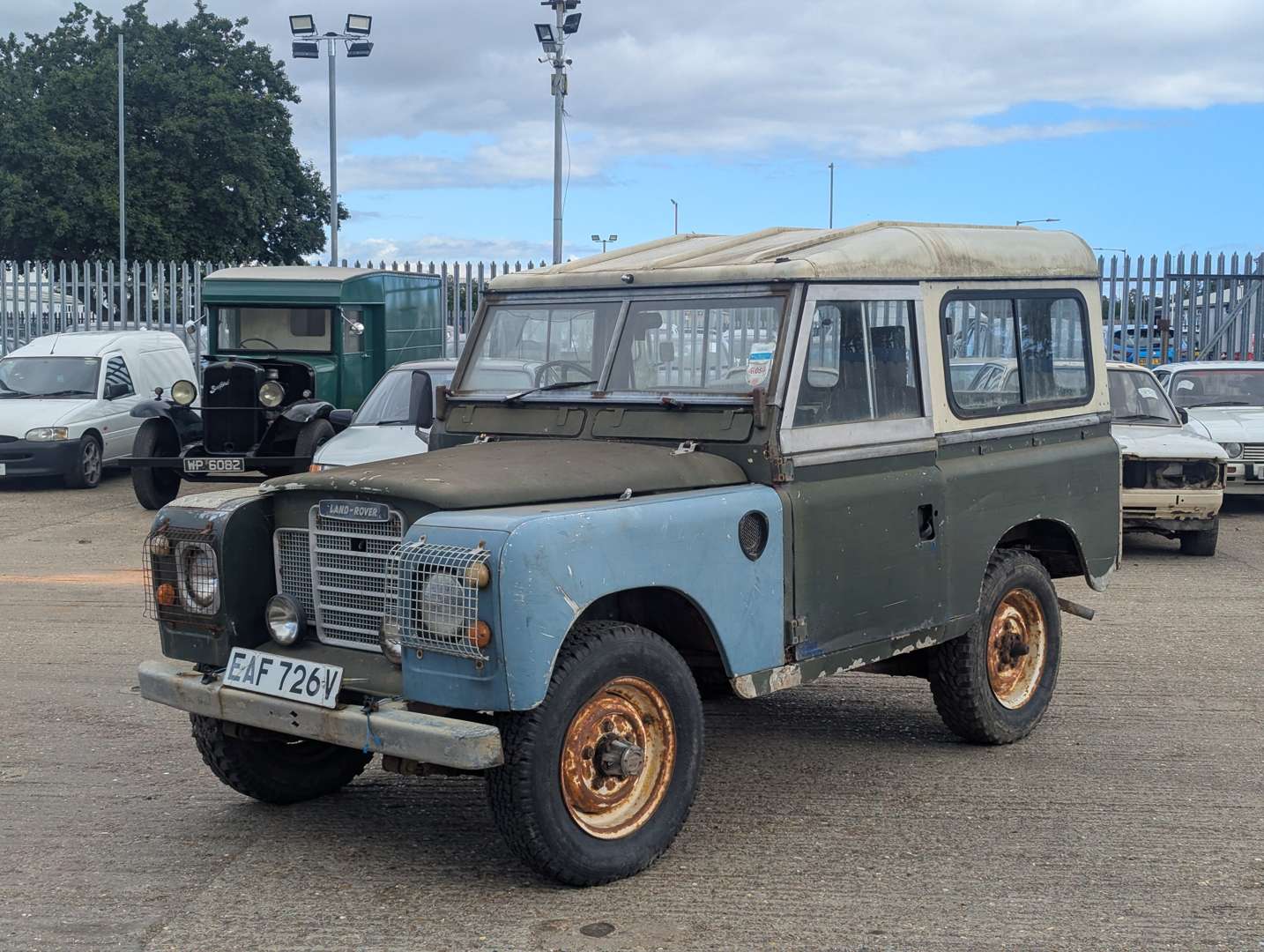 <p>1980 LAND ROVER SERIES III 88"</p>