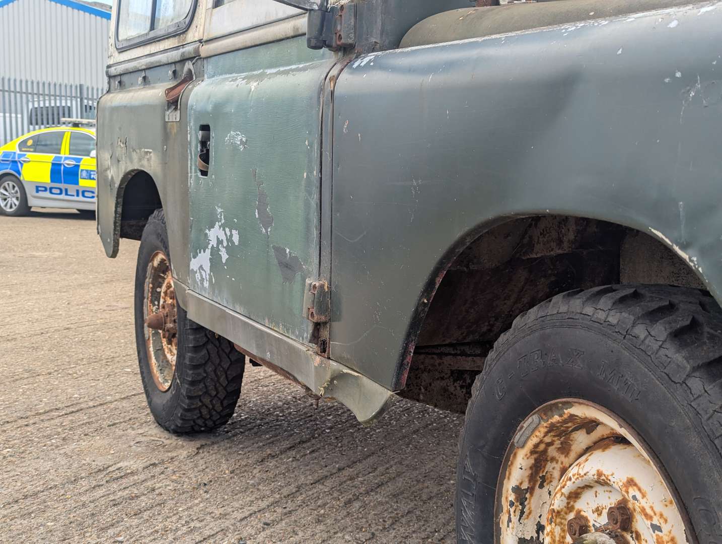 <p>1980 LAND ROVER SERIES III 88"</p>