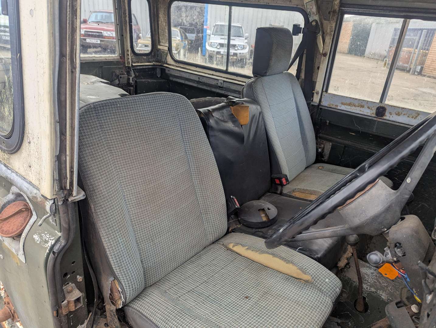 <p>1980 LAND ROVER SERIES III 88"</p>
