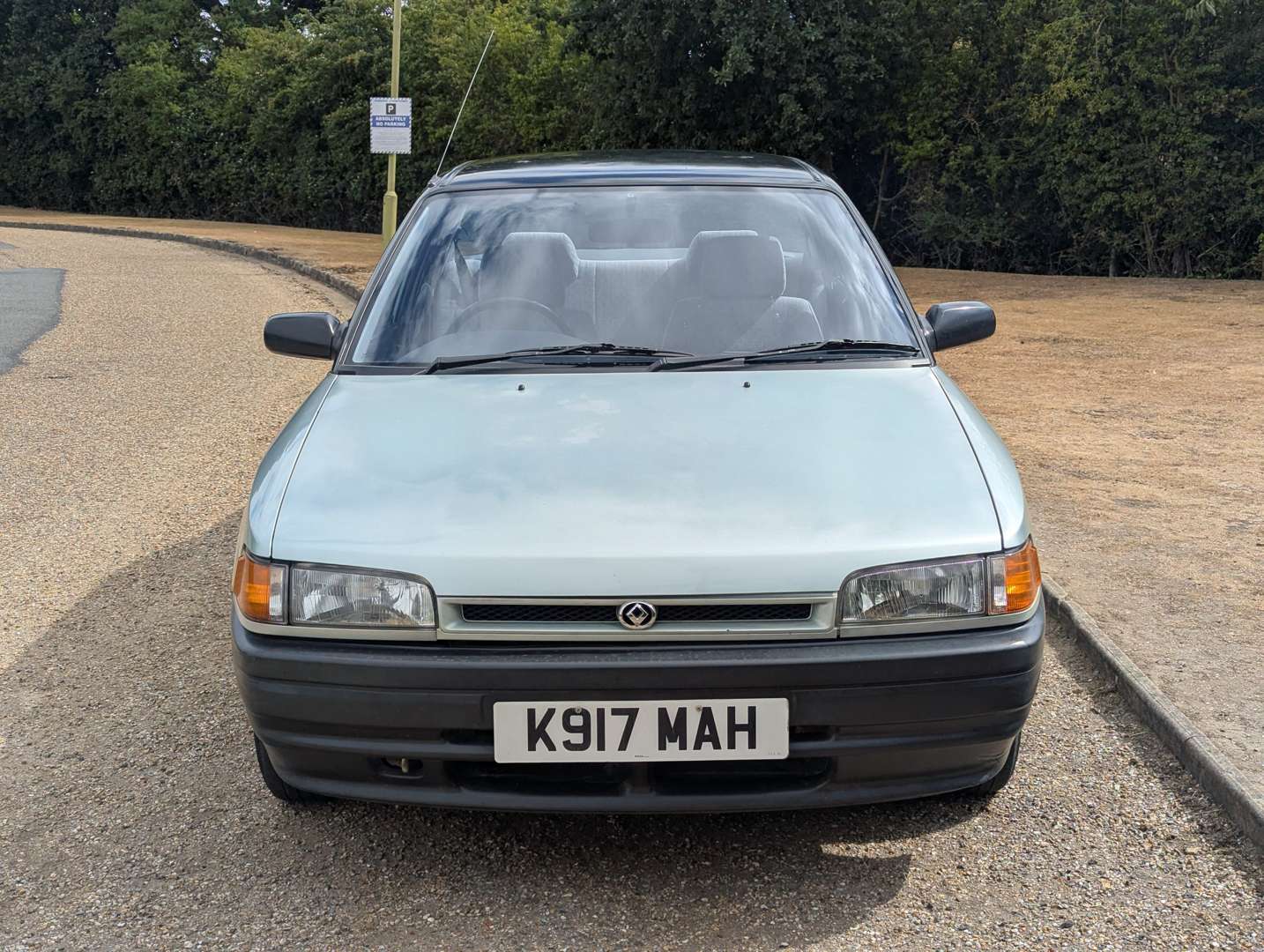 <p>1993 MAZDA 323 LX</p>