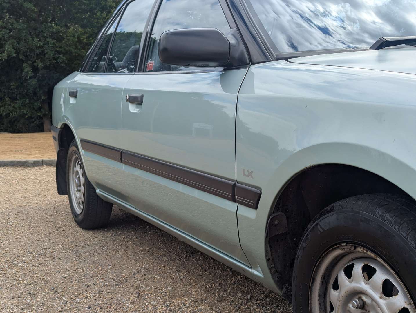 <p>1993 MAZDA 323 LX</p>