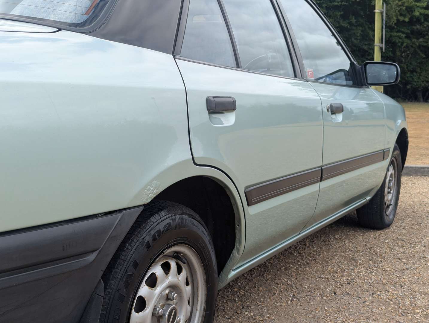 <p>1993 MAZDA 323 LX</p>
