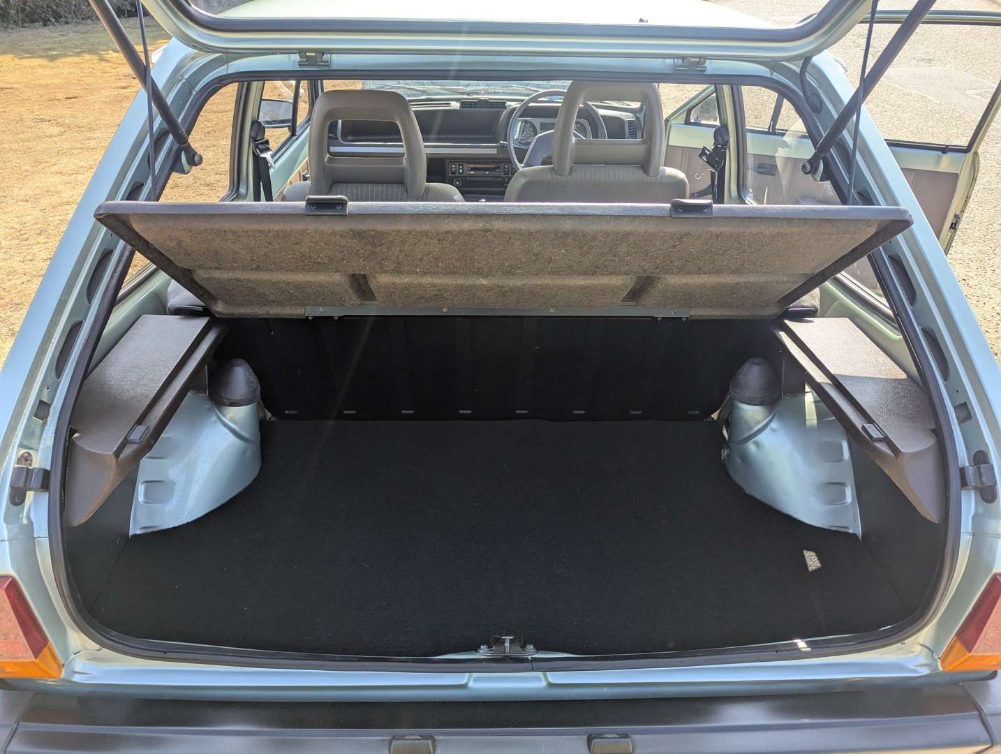 <p>1983 FORD FIESTA L</p>