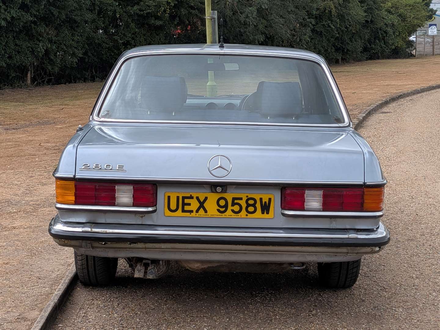 <p>1980 MERCEDES 280E W123</p>