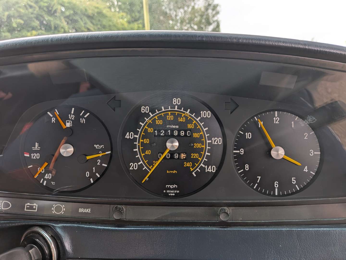 <p>1980 MERCEDES 280E W123</p>