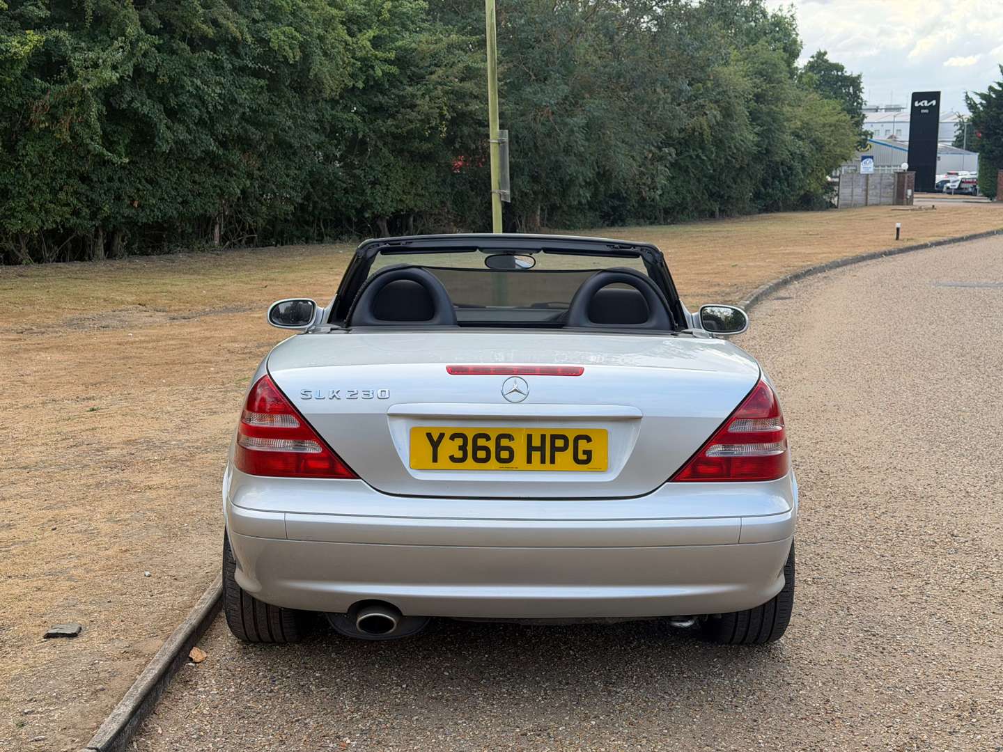 <p>2001 MERCEDES SLK230 R170</p>