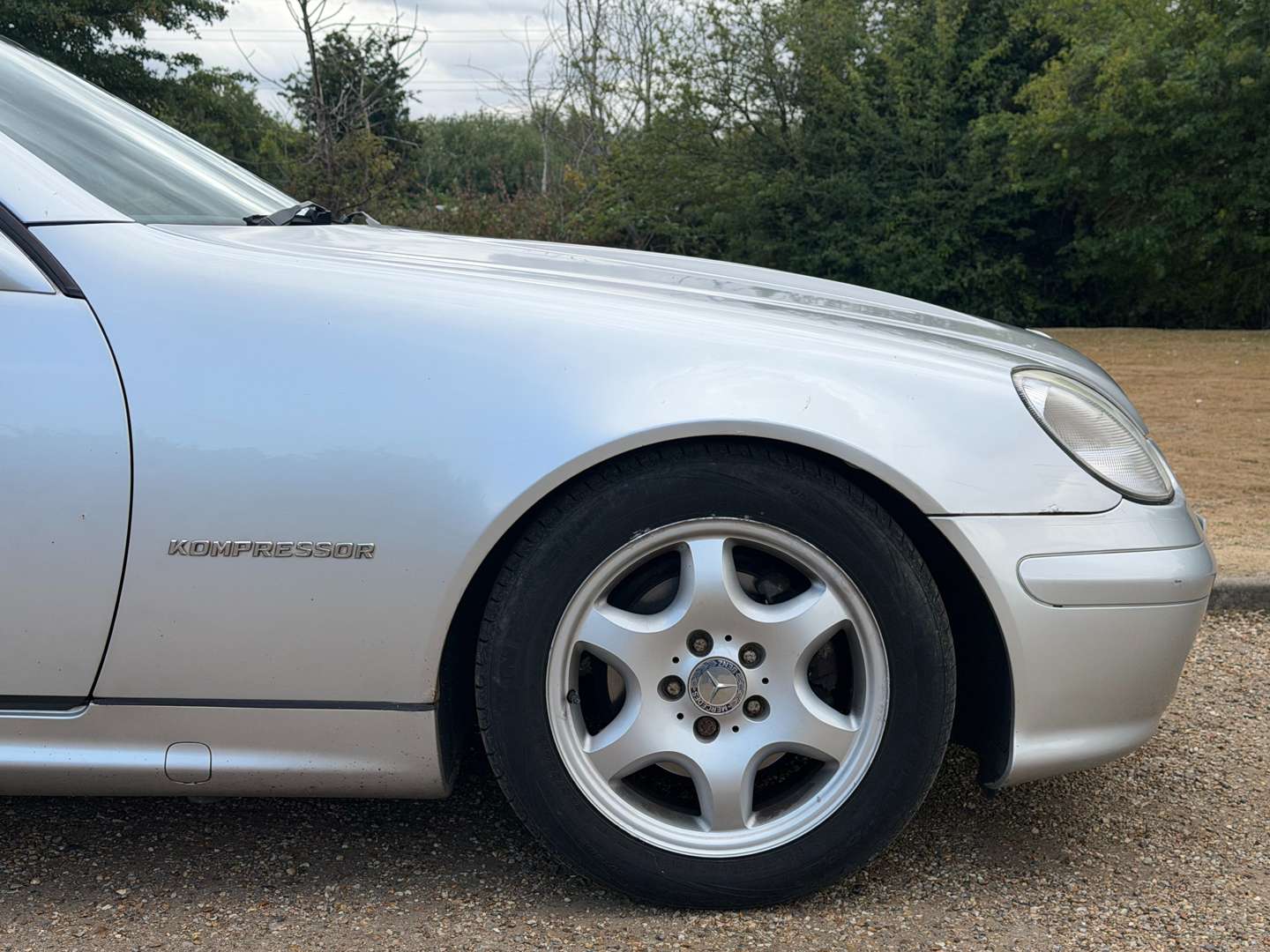 <p>2001 MERCEDES SLK230 R170</p>